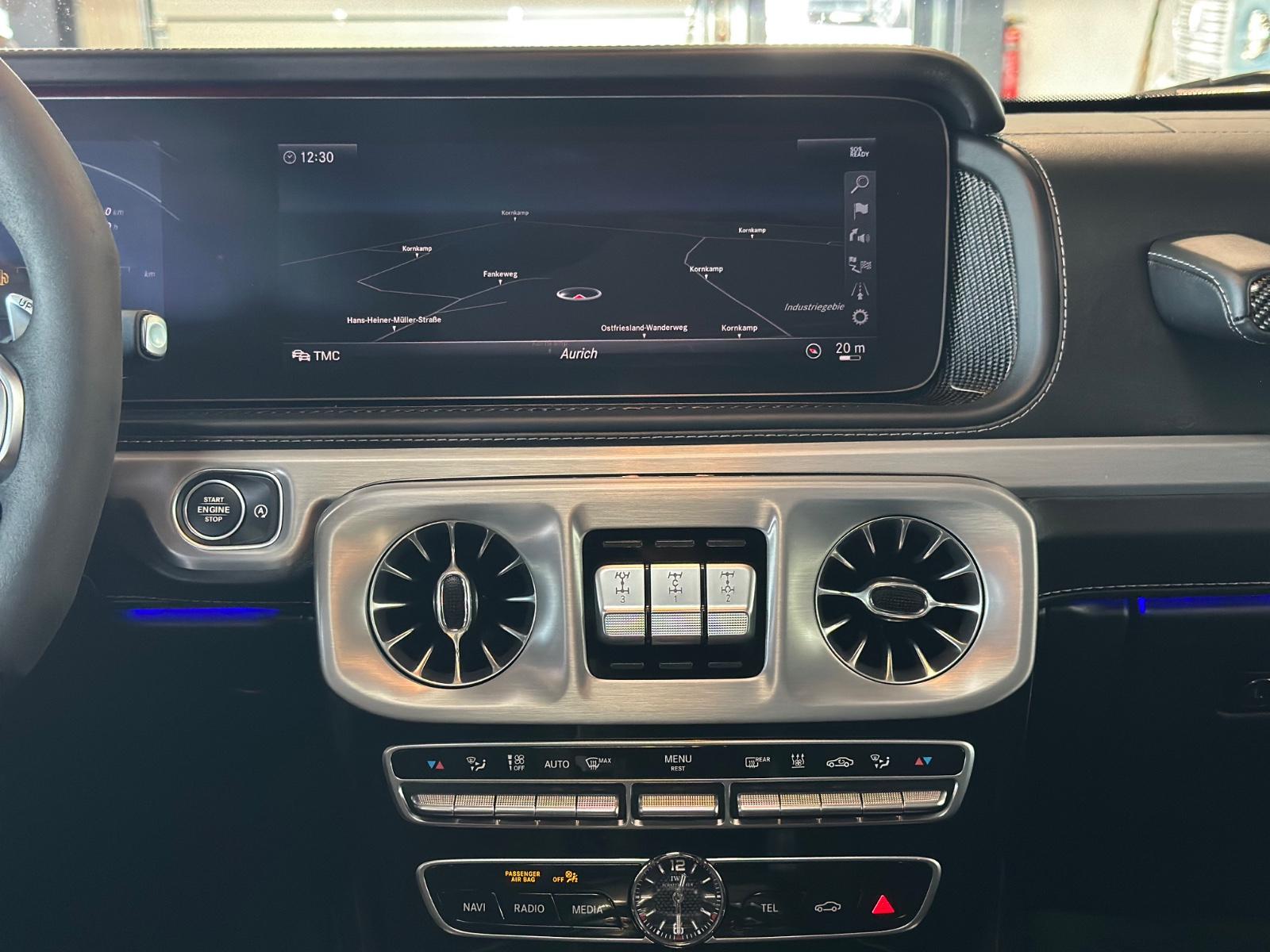 Mercedes-Benz AMG G 2.HA/BURM/NIGHT II/SUPERIOR/22LM/CARBON