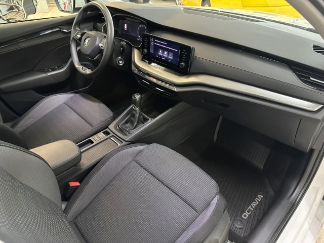 Skoda Octavia 1.5 TSI Ambition Combi