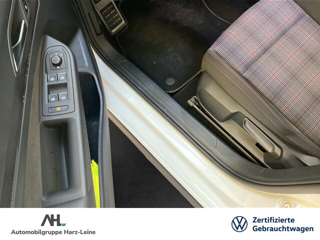 Volkswagen Golf 2.0 TSI DSG