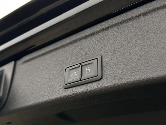 Audi A4 40 TFSI Avant S-Line