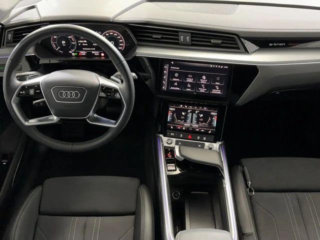 Audi Q8 e-tron 55 Business Quattro