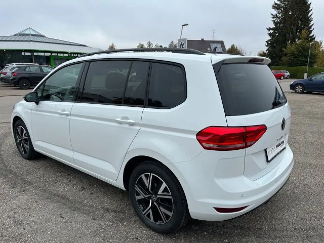 Volkswagen Touran BMT DSG Highline