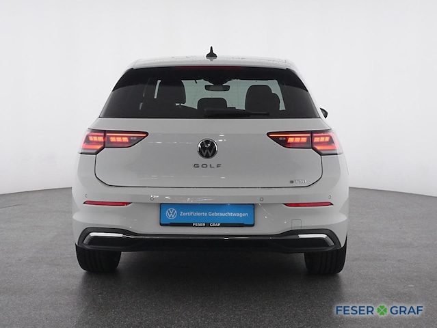 Volkswagen Golf 1.5 eTSI DSG