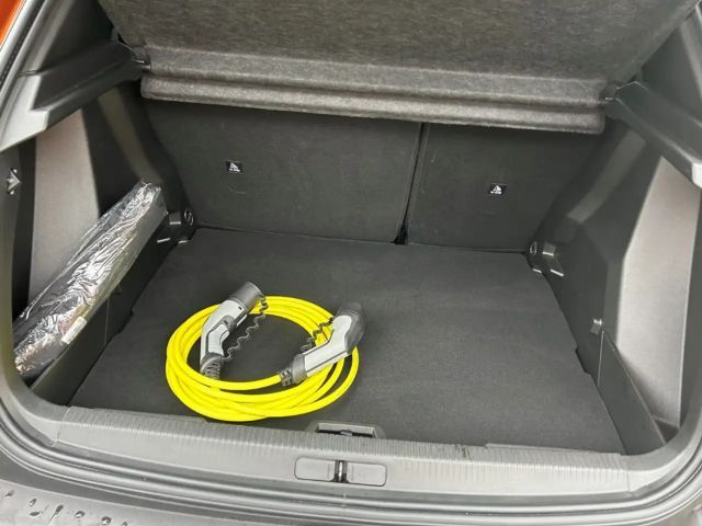 Peugeot E-2008 Allure Pack