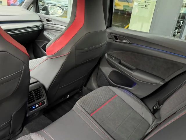 Volkswagen Golf 2.0 TSI GTI