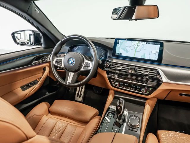 BMW 530 530e M-Sport Sedan xDrive