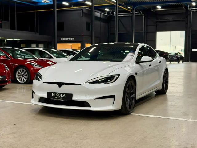 Tesla Model S Plaid