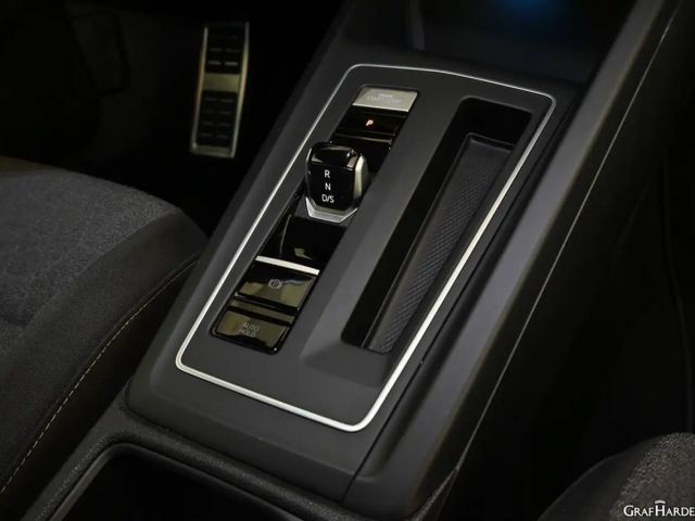 Volkswagen Golf 2.0 TDI Golf VIII IQ.Drive Move