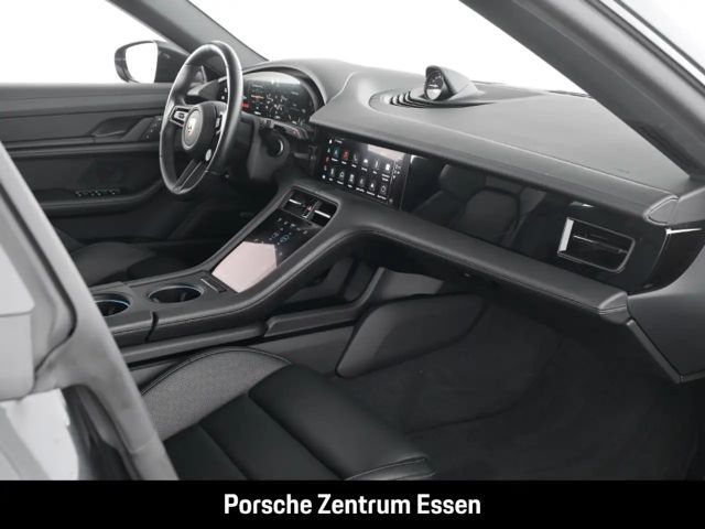 Porsche Taycan 4S Cross Turismo