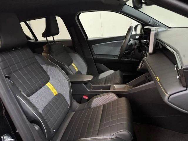 Renault 4 Comfort E-Tech Iconic