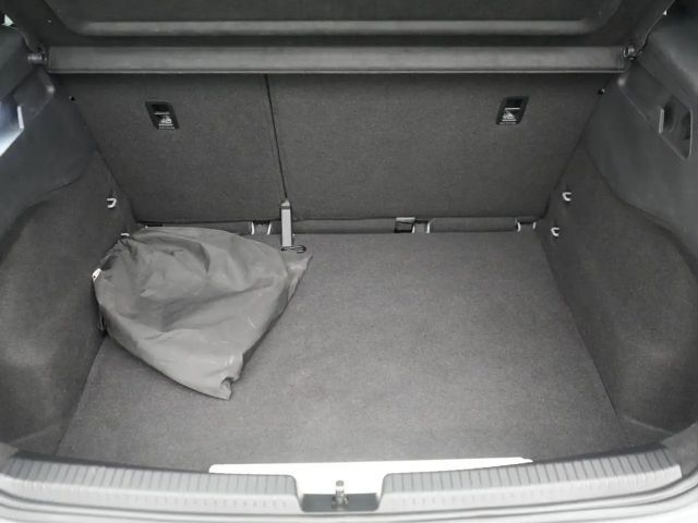 Cupra Born LED AC NAVI KAM KEYLESS PDC KLIMA CARPLAY