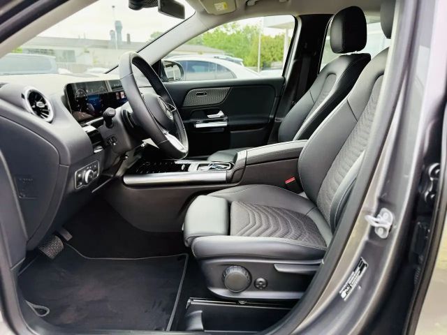 Mercedes-Benz GLA 220 4MATIC GLA 220 d