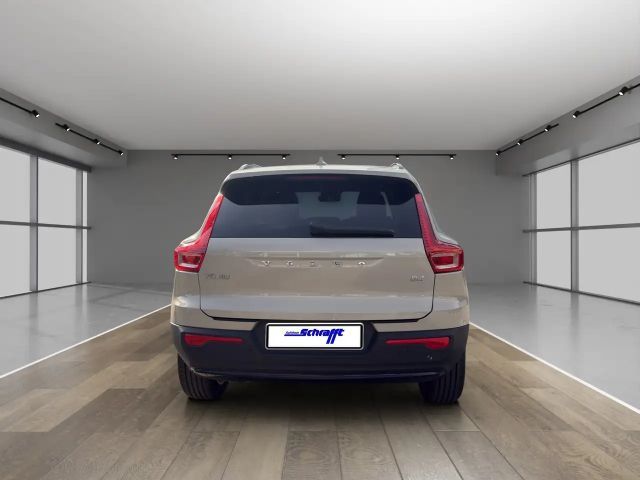 Volvo XC40 Dark Plus