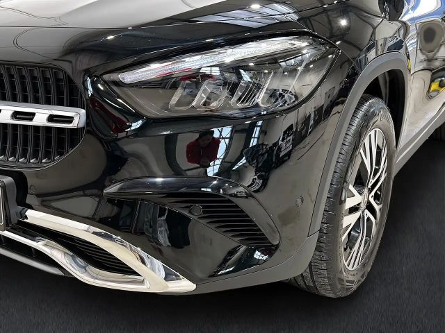 Mercedes-Benz GLA 200 Progressive