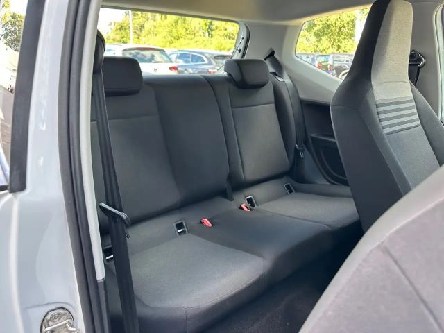 Volkswagen up! Move Move up!