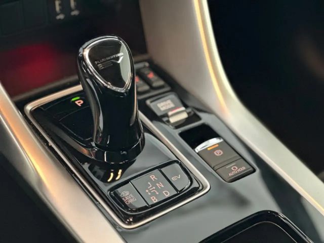 Mitsubishi Eclipse Cross 4WD PHEV