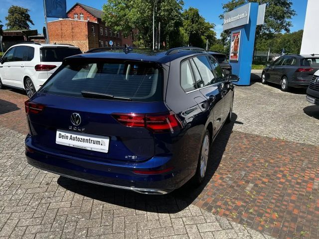 Volkswagen Golf 1.5 TSI DSG Style Variant
