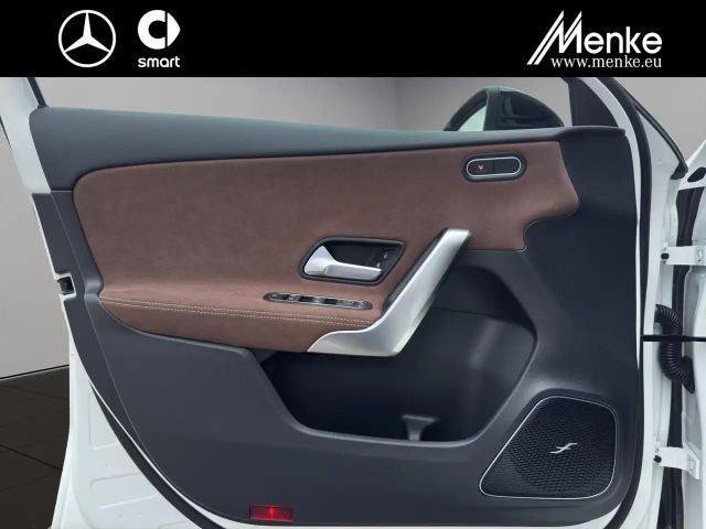 Mercedes-Benz A 200 AMG Line