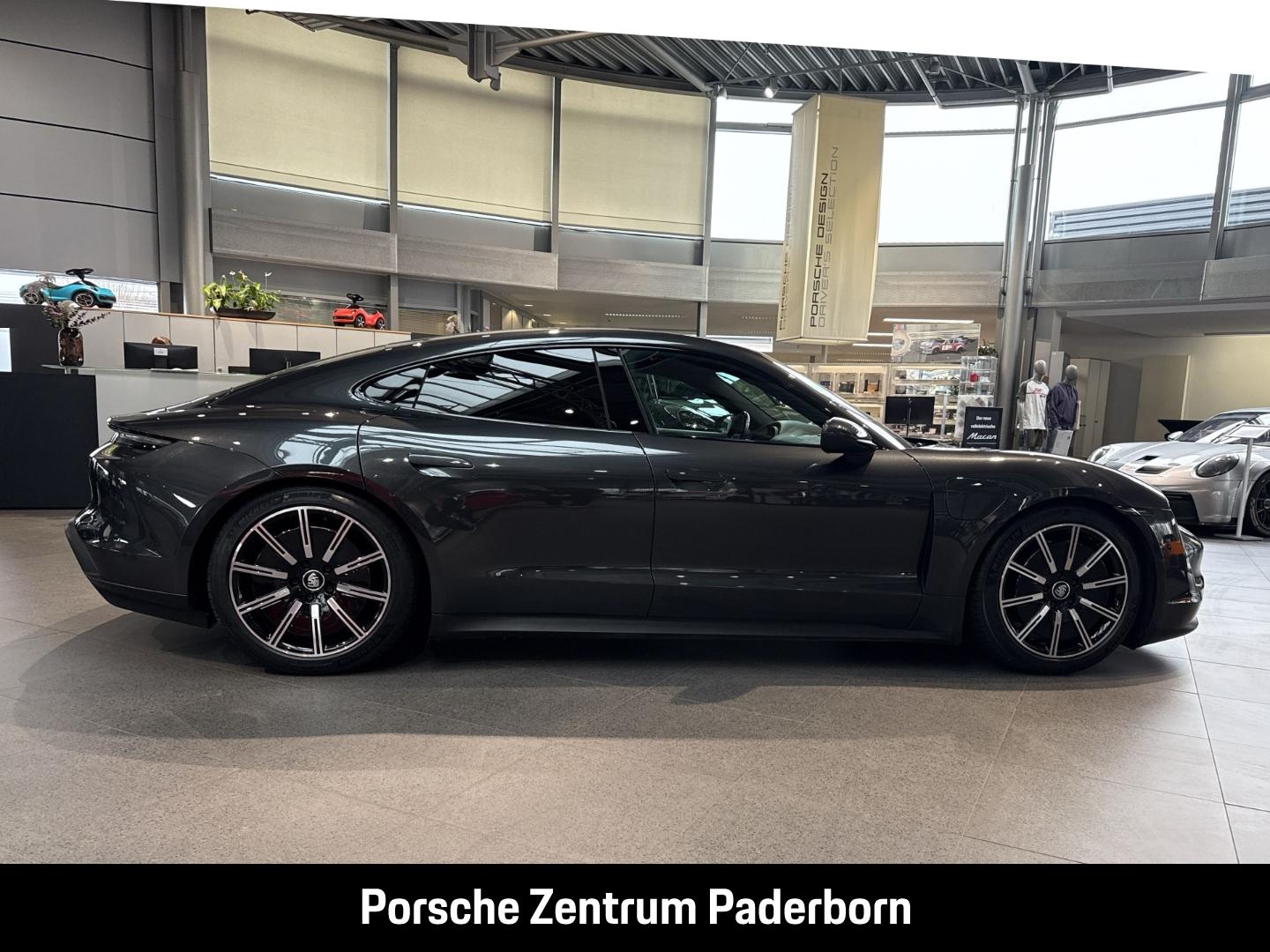 Porsche Taycan InnoDrive Head-Up Luftfederung 20-Zoll