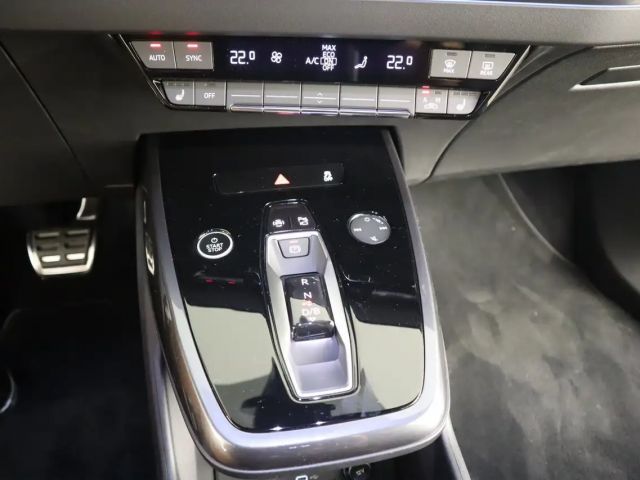 Audi Q4 e-tron Audi Q4 45 e-tron