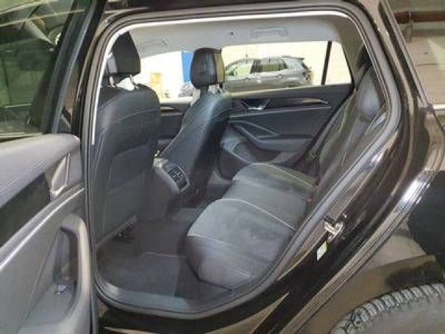 Volkswagen Passat 1.5 eTSI Business DSG Variant