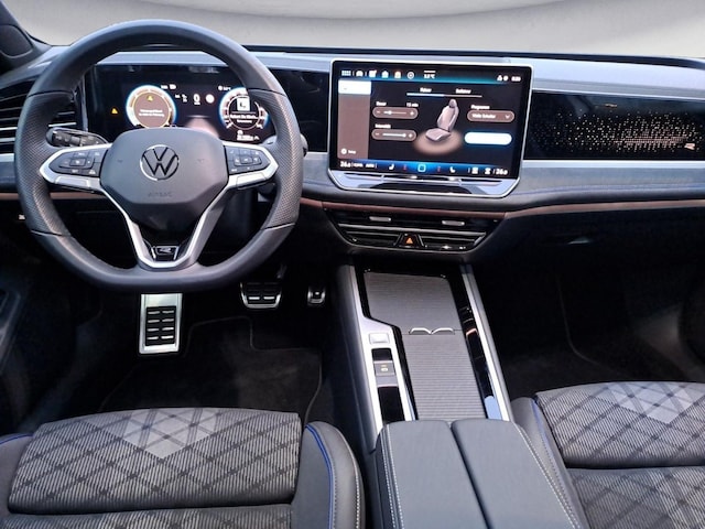 Volkswagen Passat DSG R-Line