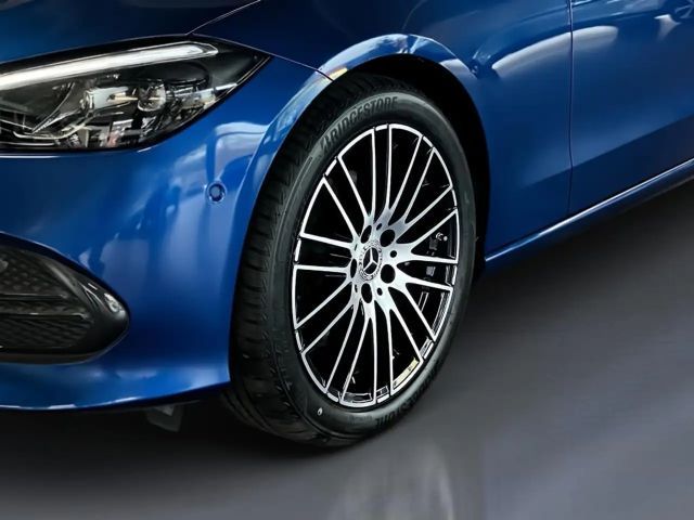 Mercedes-Benz C 180 AVANTGARDE Sedan