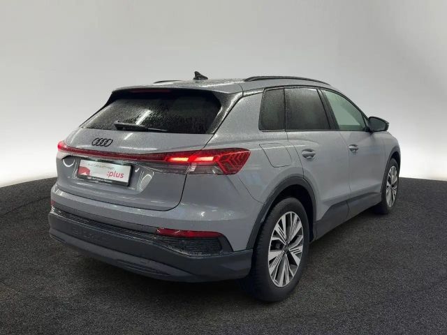 Audi Q4 e-tron 45 LED Navi DAB Sportsitze