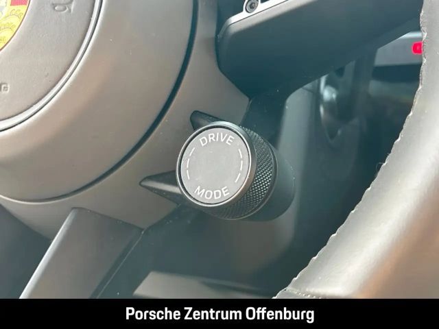 Porsche Taycan 4S Cross Turismo