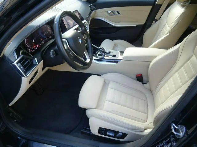 BMW 320 320d Luxury Line Touring xDrive