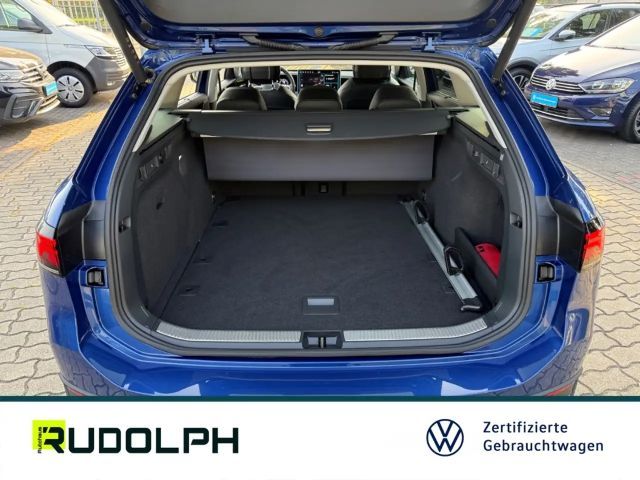 Volkswagen Passat 1.5 eTSI Business DSG