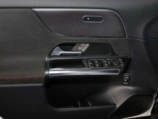 Mercedes-Benz EQA 250 AMG Line