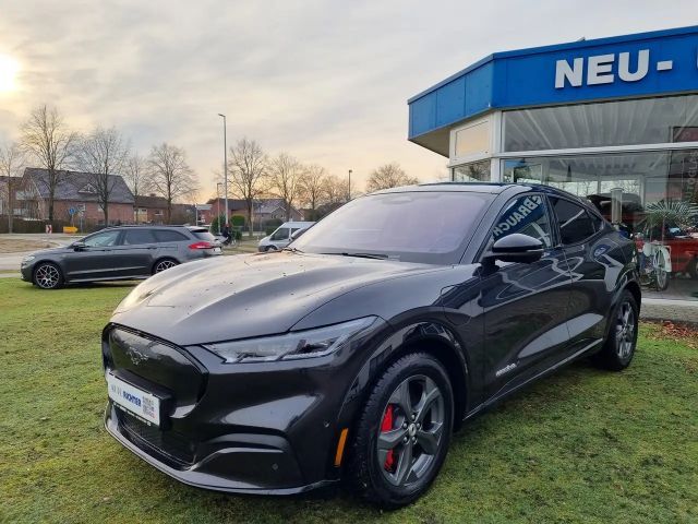 Ford Mustang Mach-E AWD