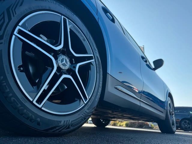 Mercedes-Benz GLA 200 AMG Line