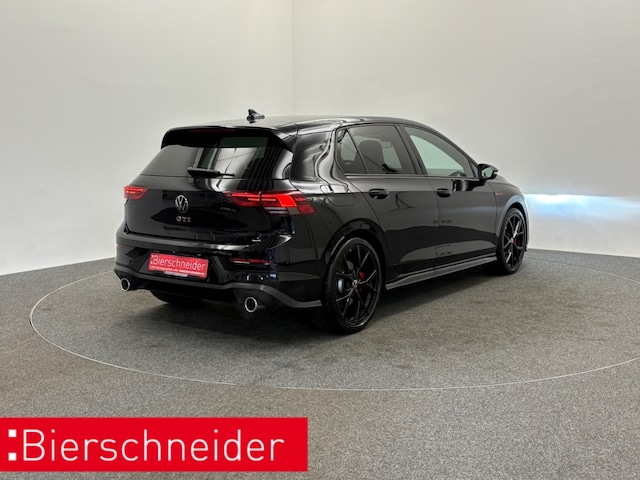 Volkswagen Golf 2.0 TSI DSG Pro