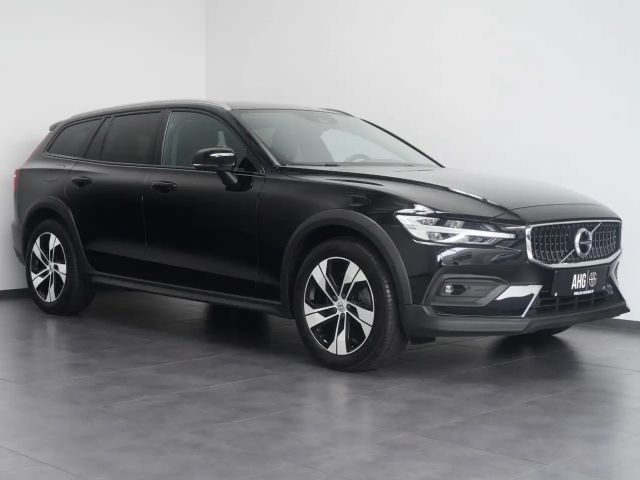 Volvo V60 Cross Country AWD