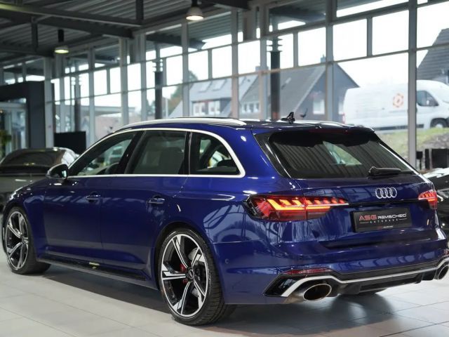 Audi RS4 Avant Quattro