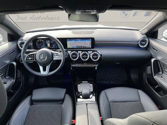 Mercedes-Benz CLA 200 Shooting Brake