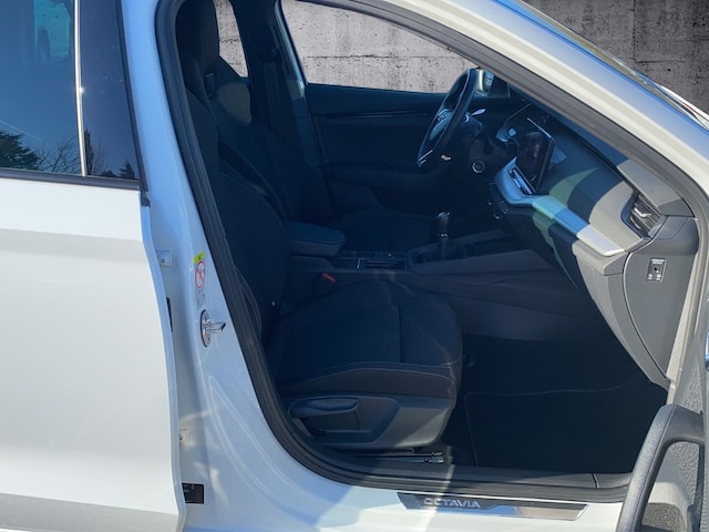 Skoda Octavia 1.5 TSI Ambition Combi