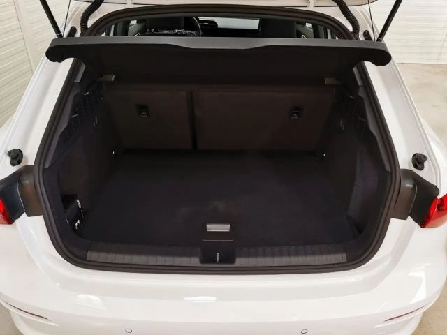 Audi A3 30 TFSI Sedan