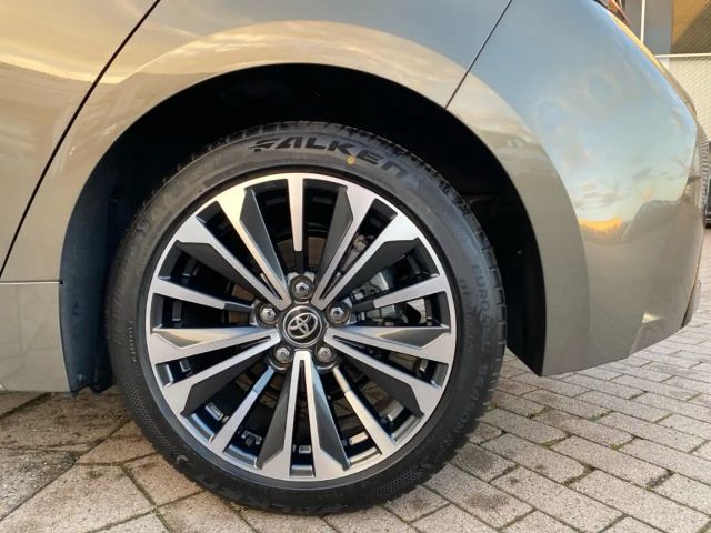 Toyota Corolla Hybride Team D