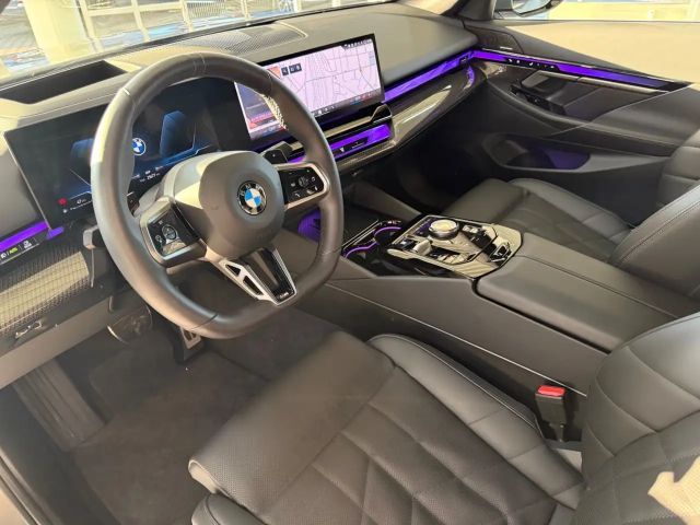 BMW 520 520i M-Sport Sedan