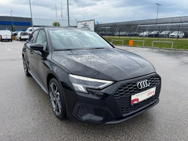 Audi A3 30 TFSI Sedan