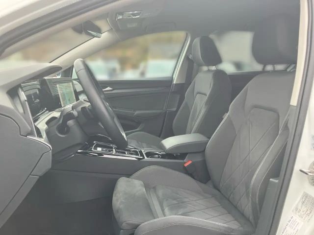 Volkswagen Golf 2.0 TSI DSG Golf VIII Style