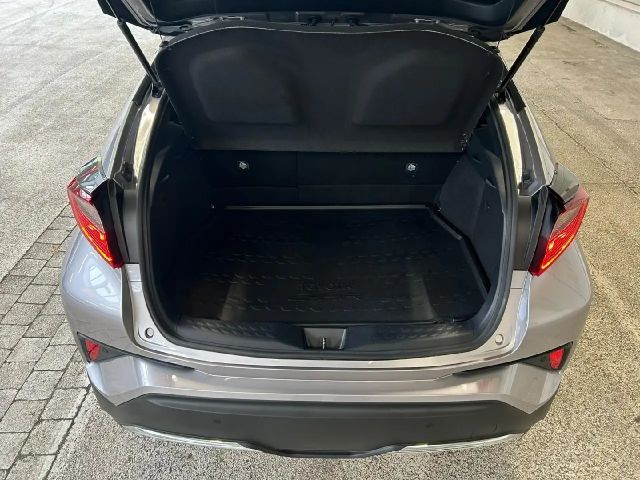 Toyota C-HR Hybride Team D