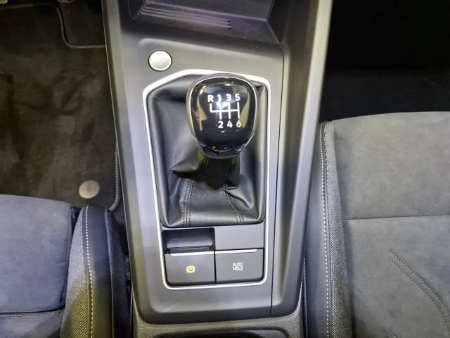 Volkswagen Golf Rabbit TSI