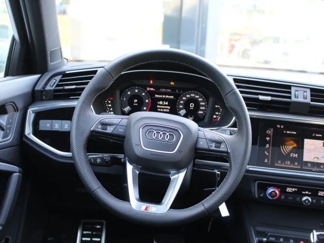 Audi Q3 35 TDI