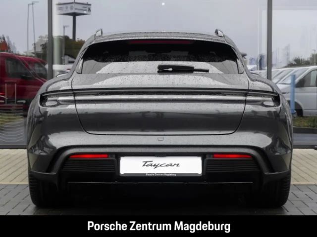 Porsche Taycan 4S Cross Turismo