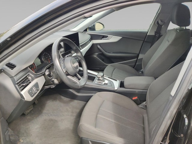 Audi A4 35 TFSI Avant S-Tronic