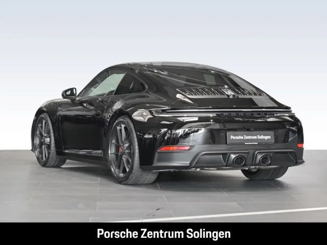 Porsche 992 Carrera Coupé GTS